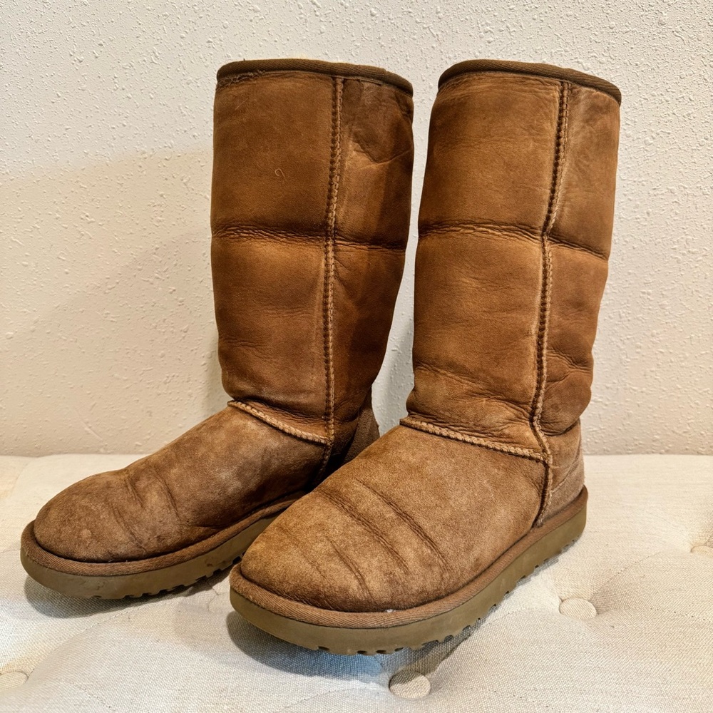 UGG Classic Tall Brown Boots 8 - Picture 5 of 14